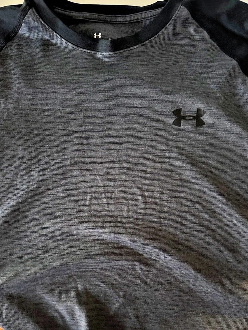 Under Armour HeatGear Loose Fit Tee Short Sleeve Athletic Shirt in Black Size